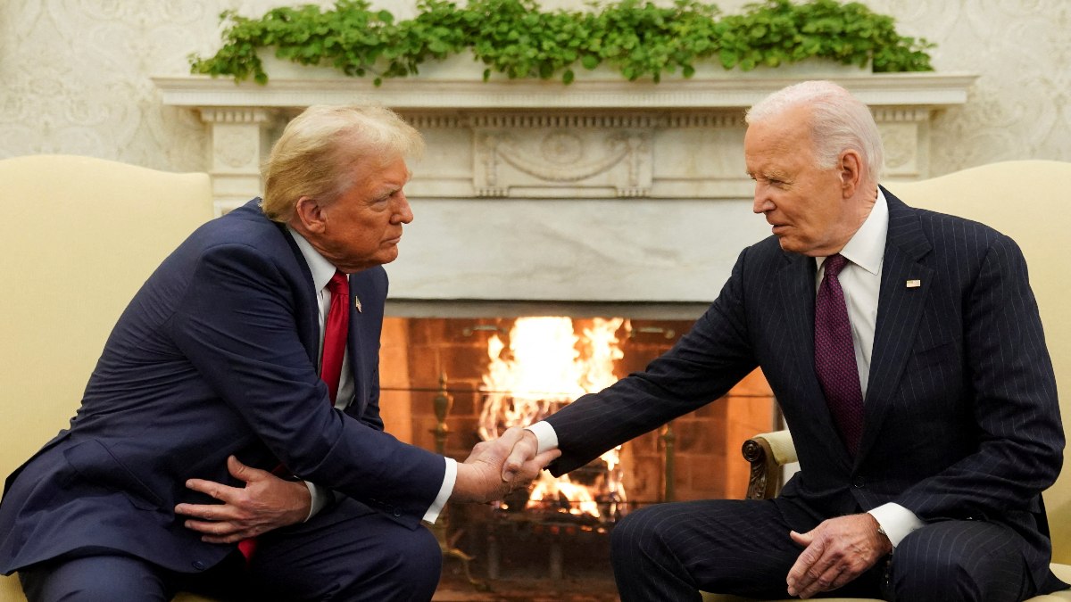 Donald Trump ile Joe Biden Beyaz Saray’da bir araya geldi